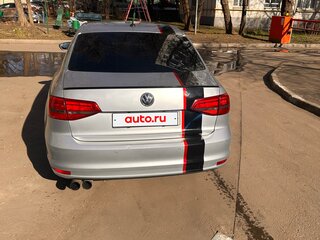 2015 Volkswagen Jetta VI Рестайлинг, серебристый, 1125000 рублей, вид 4