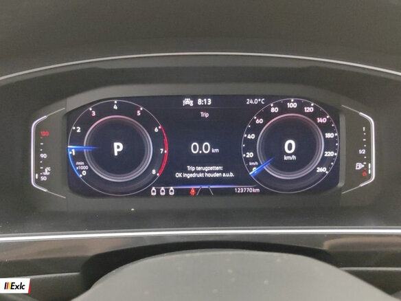 2022 Volkswagen Tiguan II Рестайлинг, серебристый, 2490000 рублей - вид 7