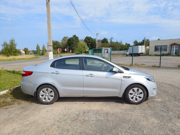 2011 Kia Rio 5-speed III, серебристый - вид 2