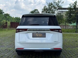 2024 Wuling Jiachen, белый, 1260000 рублей, вид 5