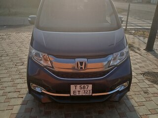 2016 Honda Stepwgn Spada V, фиолетовый, 1800000 рублей, вид 2