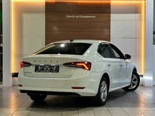 2021 Skoda Octavia IV (A8), белый, 1890000 рублей, вид 4