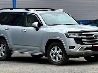 2022 Toyota Land Cruiser 300 Series, серый, 9990000 рублей, вид 4