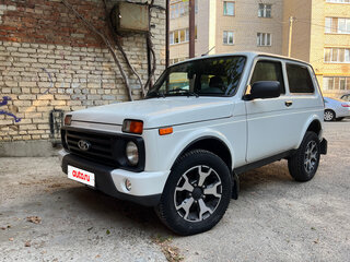 2020 Lada (ВАЗ) 2121 (4x4) Urban I Рестайлинг (2020), белый, 665000 рублей, вид 4