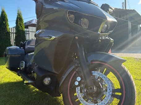 2018 Yamaha Star Eluder, серый, 1742779 рублей, вид 4