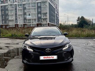 2019 Toyota Camry VIII (XV70), чёрный, 2790000 рублей, вид 2