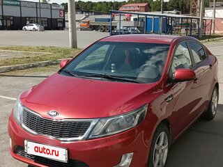 2014 Kia Rio 6-speed III, красный, 698000 рублей, вид 3