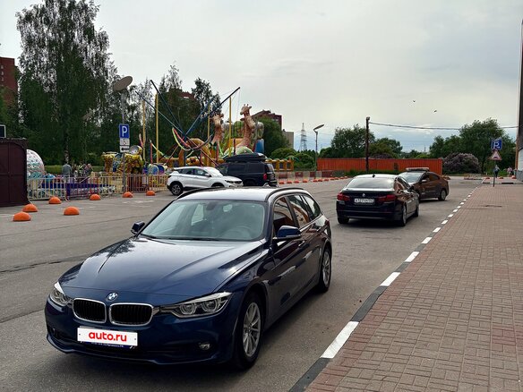 2018 BMW 3 серии 318d VI (F3x) Рестайлинг, синий, 2000000 рублей - вид 18