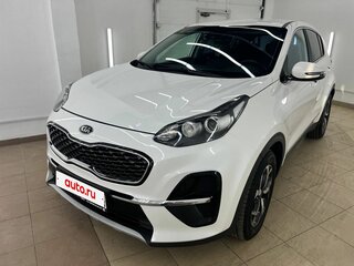 2021 Kia Sportage IV Рестайлинг, белый, 1997000 рублей, вид 3