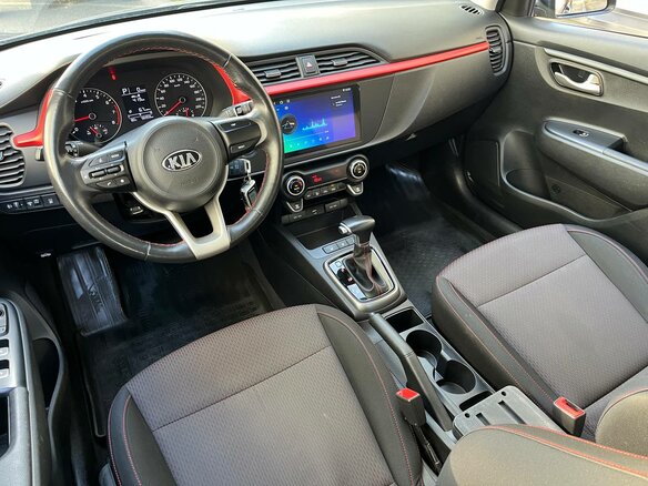 2021 Kia Rio X IV Рестайлинг, чёрный, 1619000 рублей - вид 8