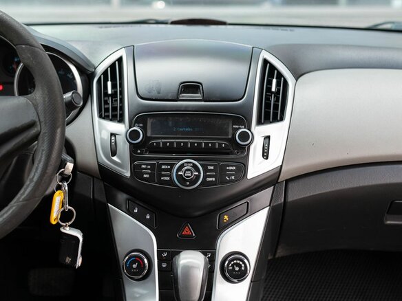 2014 Chevrolet Cruze I Рестайлинг, серый - вид 12