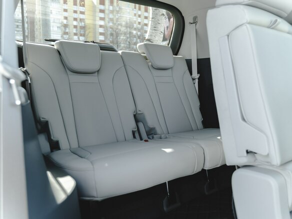 2025 GAC GS8 Traveller II, чёрный - вид 33