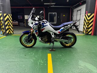 2022 Honda CRF 1100L Africa Twin, белый, 1875000 рублей, вид 2
