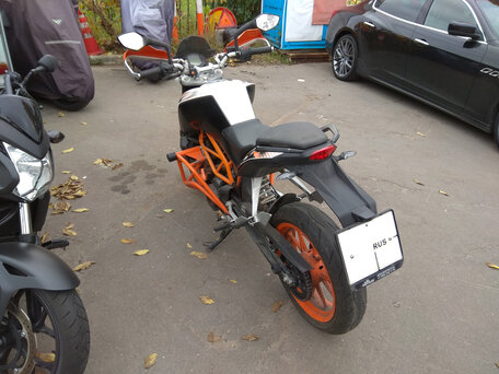 2013 KTM 390 Duke, белый, 360000 рублей, вид 4