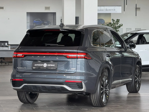 2026 Geely Monjaro I, серый, 4904990 рублей - вид 32