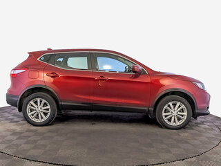 2017 Nissan Qashqai II, красный, 1400000 рублей, вид 4