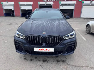 2022 BMW X6 40i III (G06), синий, 7750000 рублей, вид 2