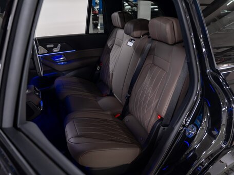 2025 Mercedes-Benz GLS AMG 63 AMG II (X167) Рестайлинг, чёрный, 30555000 рублей, вид 3