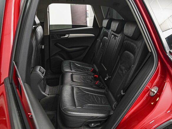 2010 Audi Q5 I (8R), красный - вид 8