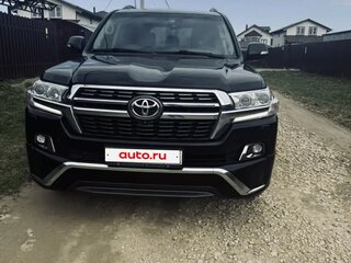 2016 Toyota Land Cruiser 200 Series Рестайлинг 2, чёрный, 5300000 рублей, вид 2
