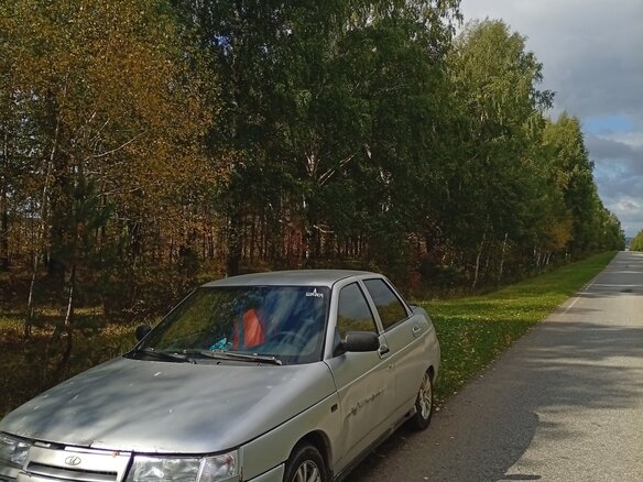 2001 Lada (ВАЗ) 2110, серебристый, 70000 рублей