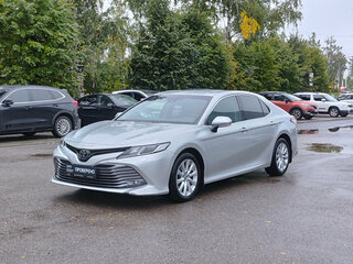 2019 Toyota Camry VIII (XV70), серебристый, 2388000 рублей, вид 1