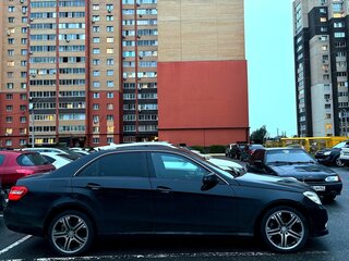2010 Mercedes-Benz E-Класс 200 5G-Tronic IV (W212, S212, C207), чёрный, 1100000 рублей, вид 3