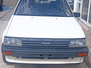 1986 Toyota Starlet III (P70), белый, 290000 рублей, вид 1