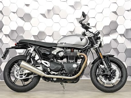 2026 Triumph Speed Twin, серебристый, 1699000 рублей, вид 3