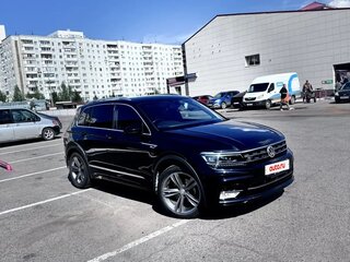 2016 Volkswagen Tiguan II, чёрный, 2150000 рублей, вид 4