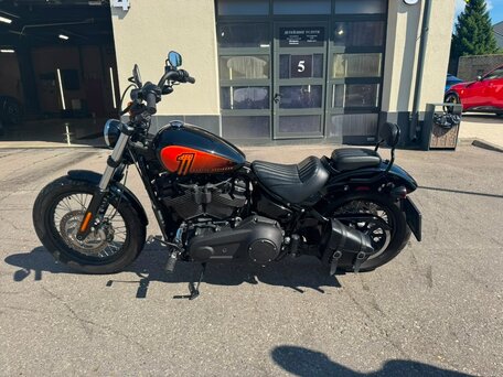 2021 Harley-Davidson Street Bob, чёрный, 1300000 рублей, вид 1