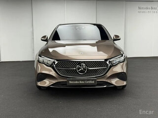 2025 Mercedes-Benz E-Класс 200 VI (W214, S214), бежевый, 7104325 рублей, вид 2