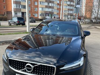 2021 Volvo V60 Cross Country II, чёрный, 4270000 рублей, вид 4