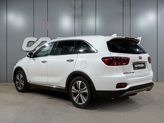 2018 Kia Sorento III Prime Рестайлинг, белый, 3184000 рублей, вид 2