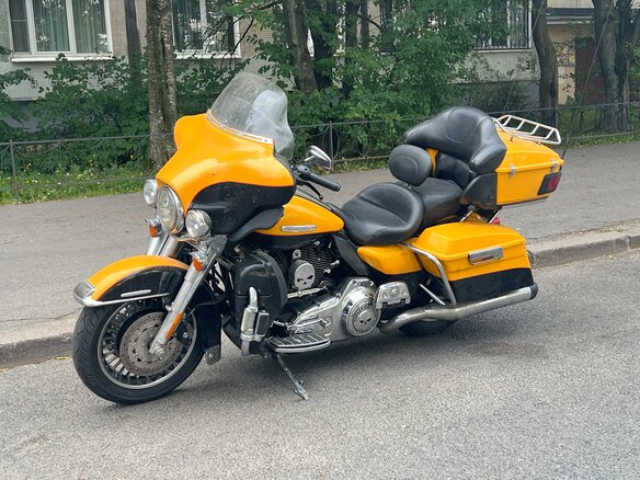 2013 Harley-Davidson Electra Glide, жёлтый, 1150000 рублей - вид 4