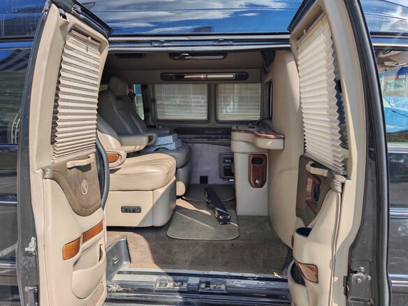 2013 Chevrolet Express II, чёрный, 3290000 рублей - вид 10