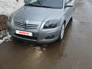 2007 Toyota Avensis II Рестайлинг, серебристый, 750000 рублей, вид 1