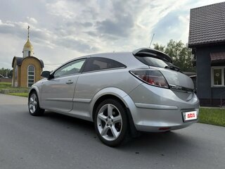 2010 Opel Astra GTC H Рестайлинг, серебристый, 430000 рублей, вид 3