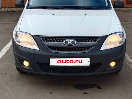 2017 Lada (ВАЗ) Largus I, белый, вид 3
