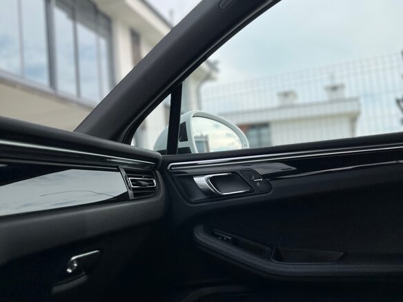2021 Porsche Macan S I Рестайлинг, белый, 4500000 рублей - вид 20