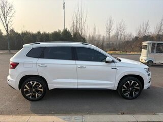 2022 Skoda Karoq DSG7 I, белый, 1700000 рублей, вид 4