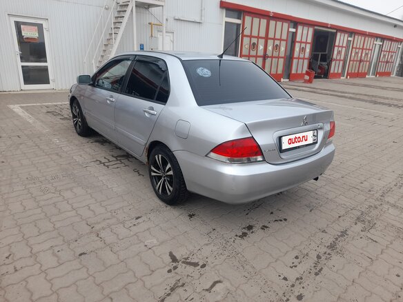 2005 Mitsubishi Lancer IX Рестайлинг, серебристый, 320000 рублей - вид 5