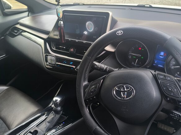 2018 Toyota C-HR I, белый, 1790000 рублей - вид 12