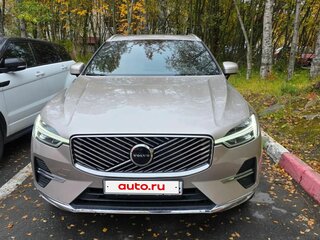 2025 Volvo XC60 II Рестайлинг, золотистый, 6550000 рублей, вид 4