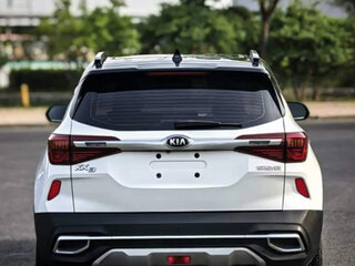 2021 Kia KX3, белый, 1450000 рублей, вид 3