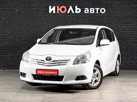 Toyota Verso I