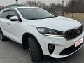 2019 Kia Sorento III Prime Рестайлинг, белый, 2900000 рублей - вид 2