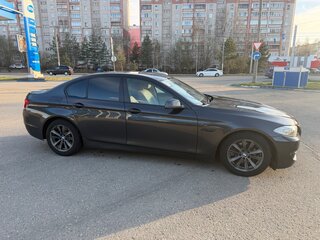 2011 BMW 5 серии 523i VI (F10/F11/F07), серый, 1500000 рублей, вид 4