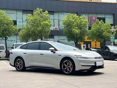 2026 Changan Qiyuan A06 28.39 kWh, серебристый, 2300000 рублей, вид 3