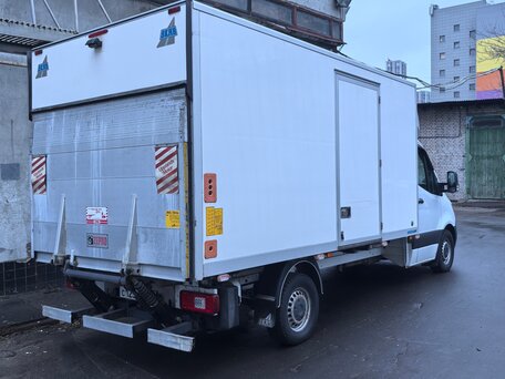 2019 Mercedes-Benz Sprinter, белый, 5600000 рублей, вид 3